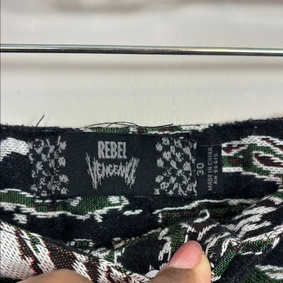 Rebel Vengeance Camouflage Cargo Pants Sz 30 - Picture 2 of 11